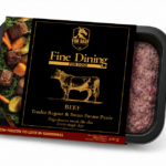 Fine Dining párolt menü kutyáknak - Marharagu zöldségekkel & édesburgonyával, 400g (Von Barf)